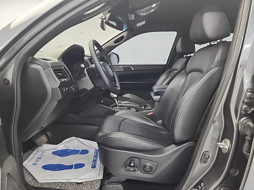 Ssangyong Rexton - Vista 11