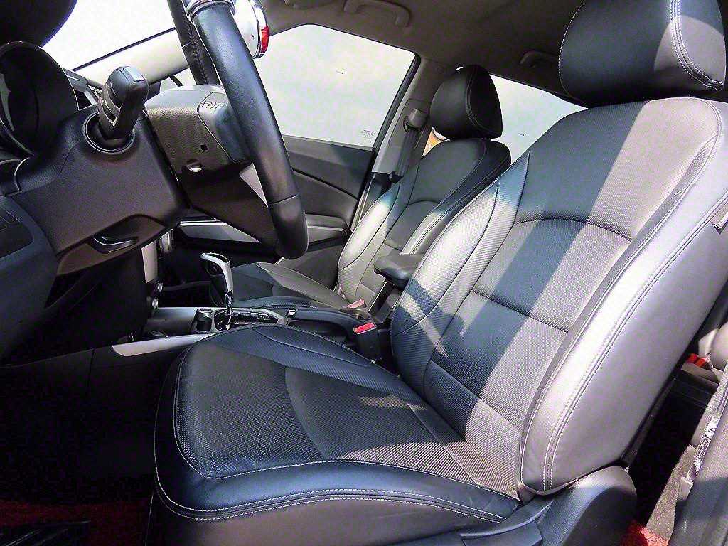 Ssangyong Tivoli - Vista 5