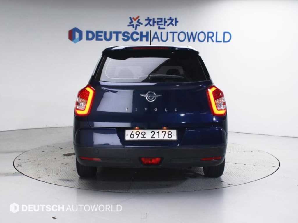 Ssangyong Tivoli - Vista 4