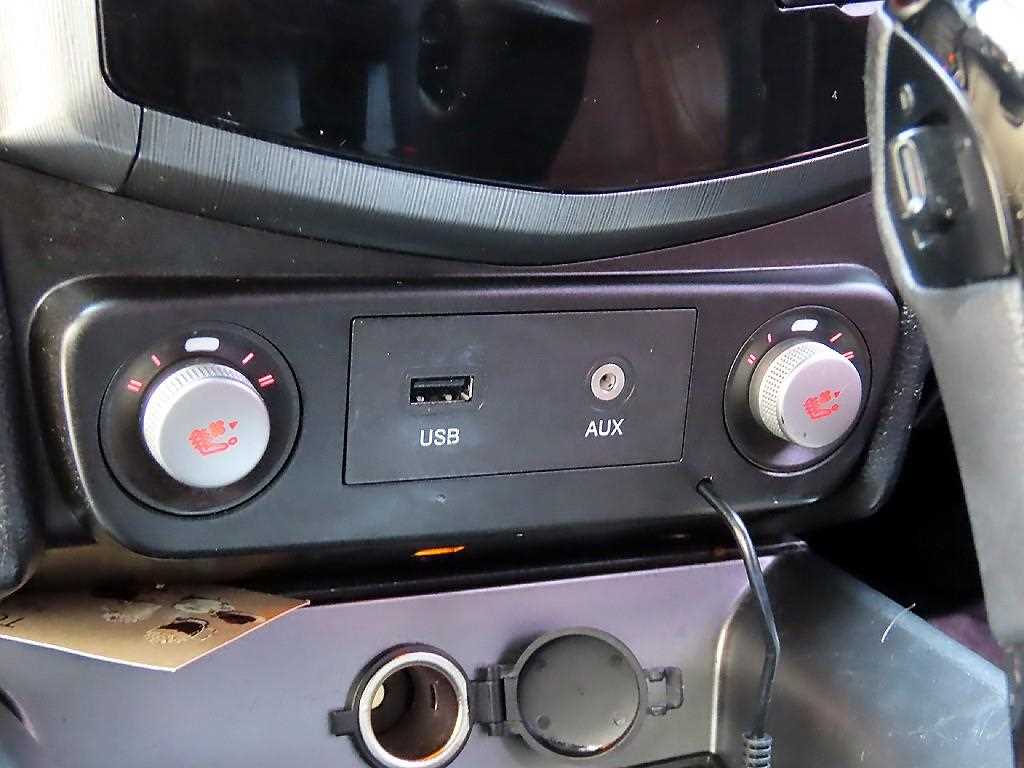 Ssangyong Tivoli 2018 Azul - Importación desde Corea - HF Imports Iquique - Foto 13