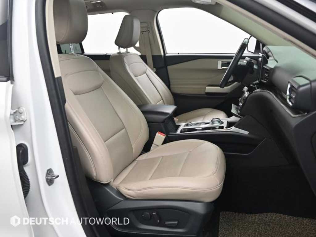 Ford Explorer - Vista 10