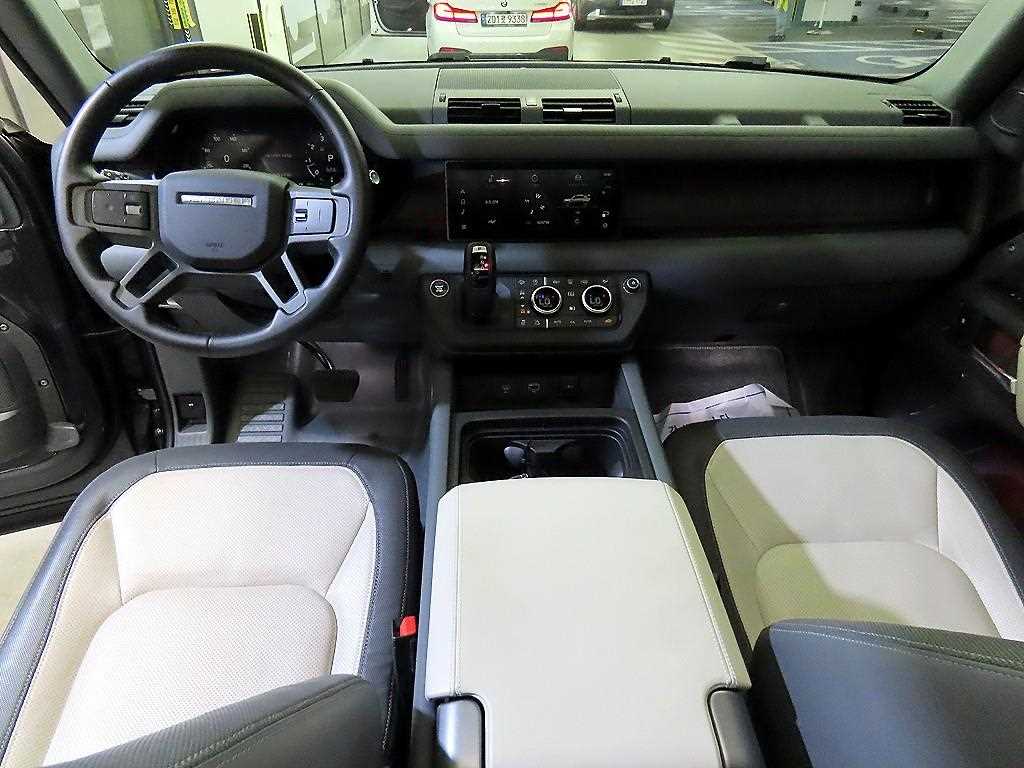 Land Rover Defender - Vista 10