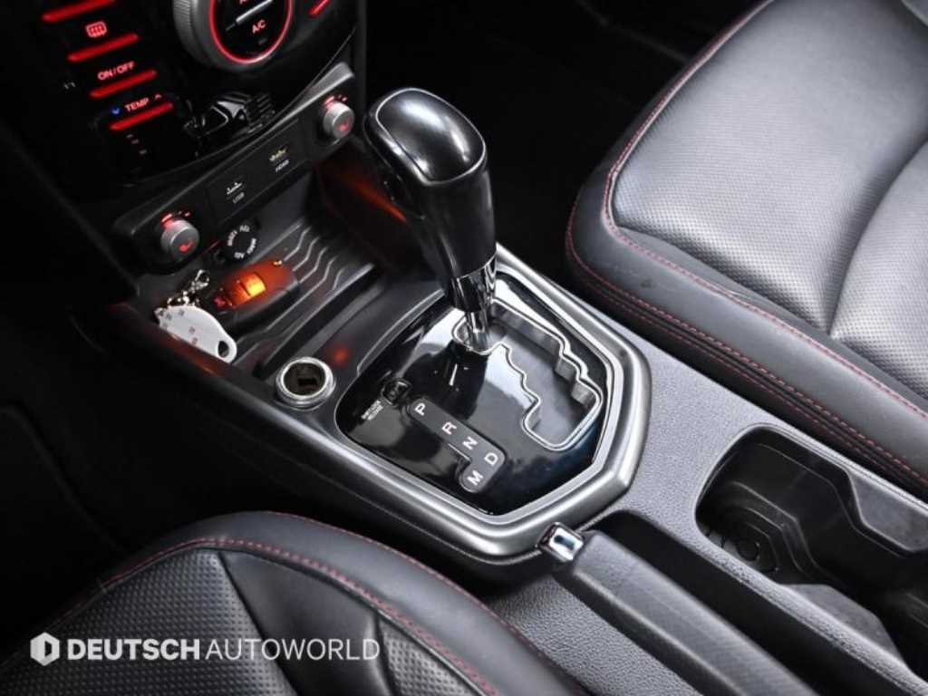 Ssangyong Tivoli - Vista 9