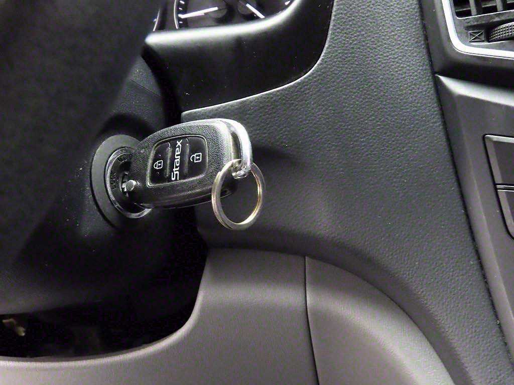 HYUNDAI Starex 2019 Gris - Importación desde Corea - HF Imports Iquique - Foto 16