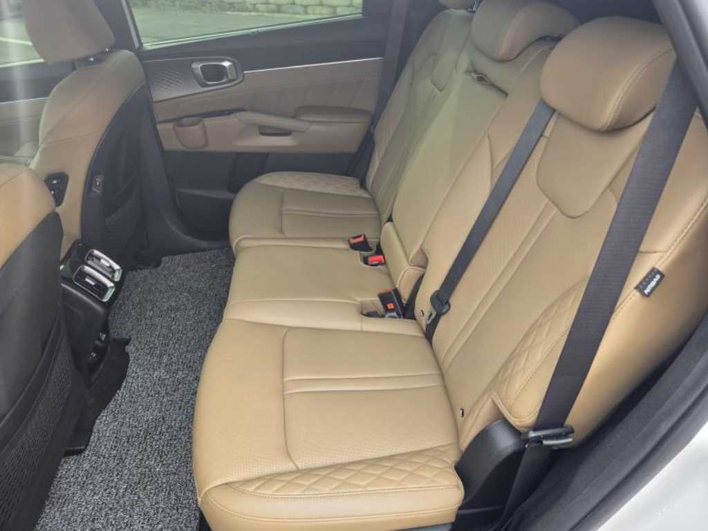 KIA Sorento - Vista 7