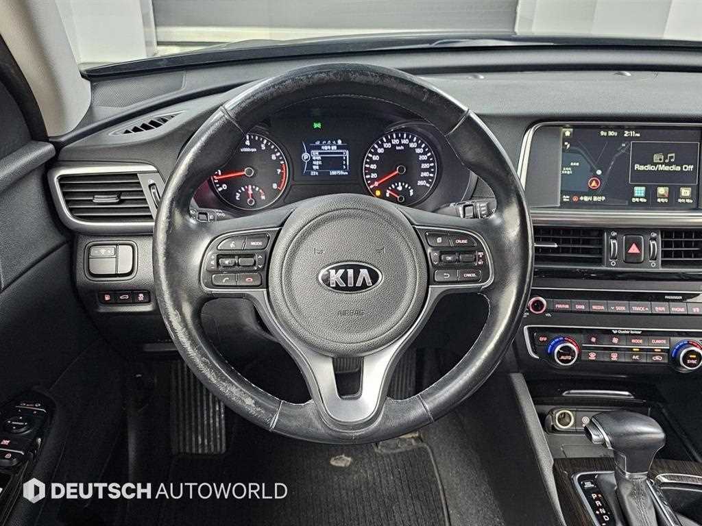KIA K5 2016 Negro - Importación desde Corea - HF Imports Iquique - Foto 13