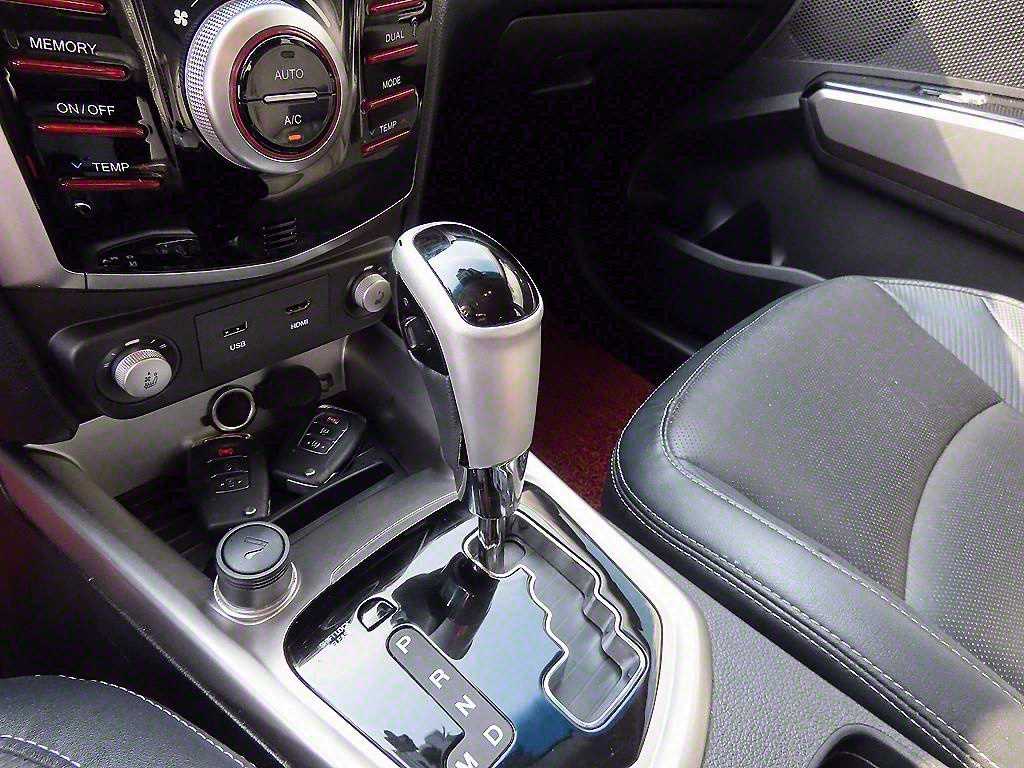 Ssangyong Tivoli - Vista 11