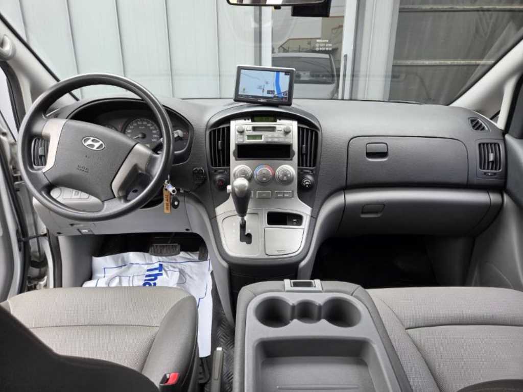 HYUNDAI Starex 2009 - Importación desde Corea - HF Imports Iquique - Foto 17