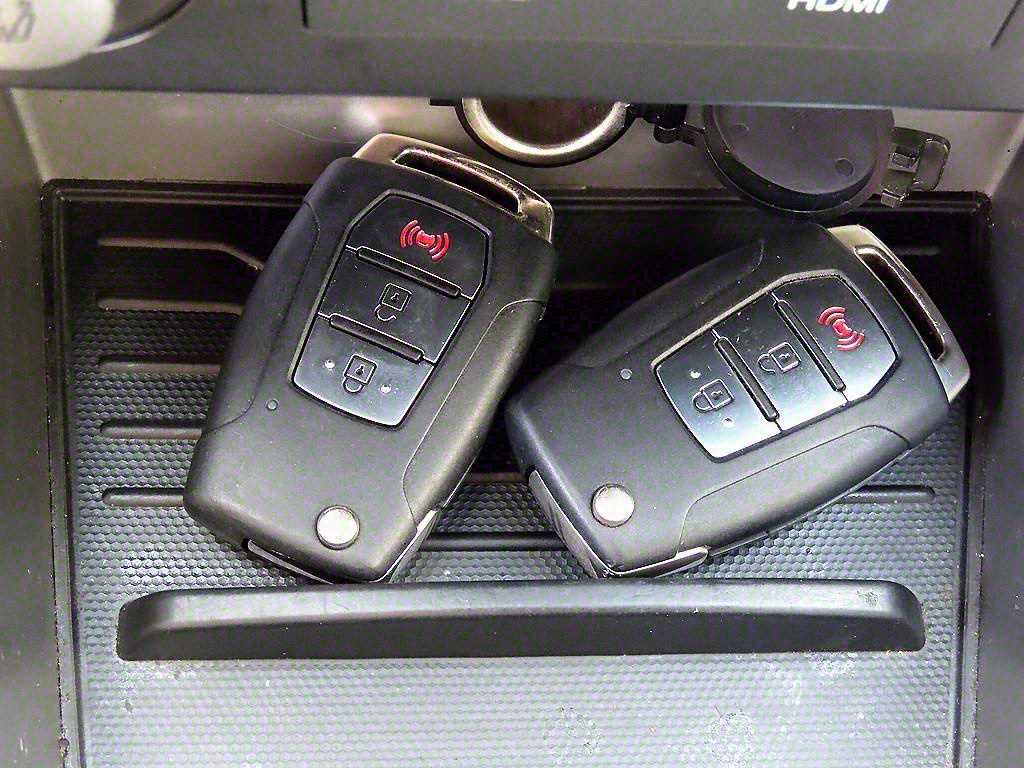 Ssangyong Tivoli 2016 Azul - Importación desde Corea - HF Imports Iquique - Foto 14