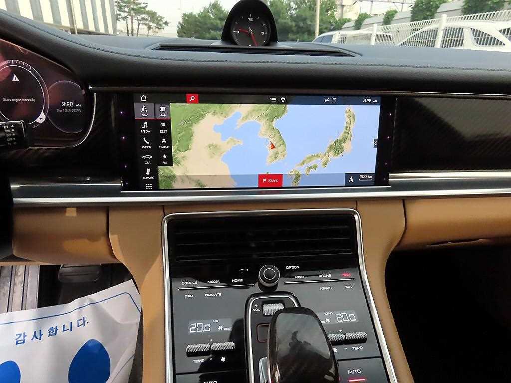 Porsche Panamera - Vista 12