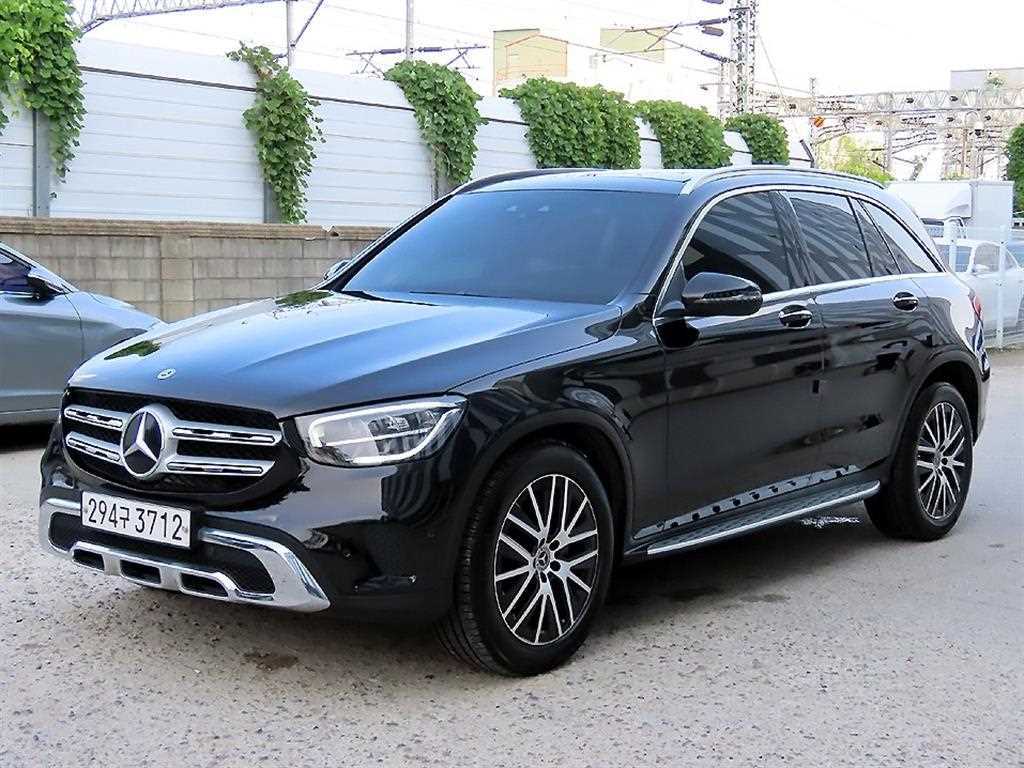 Mercedes Benz GLC Class - Vista 2