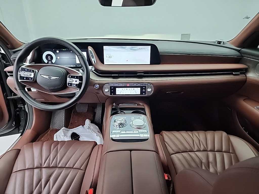 Genesis G90 - Vista 7