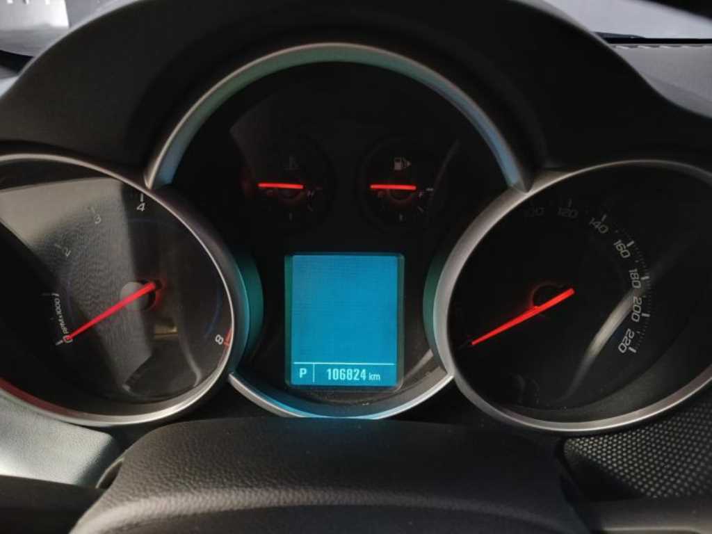 Chevrolet Cruise - Vista 10