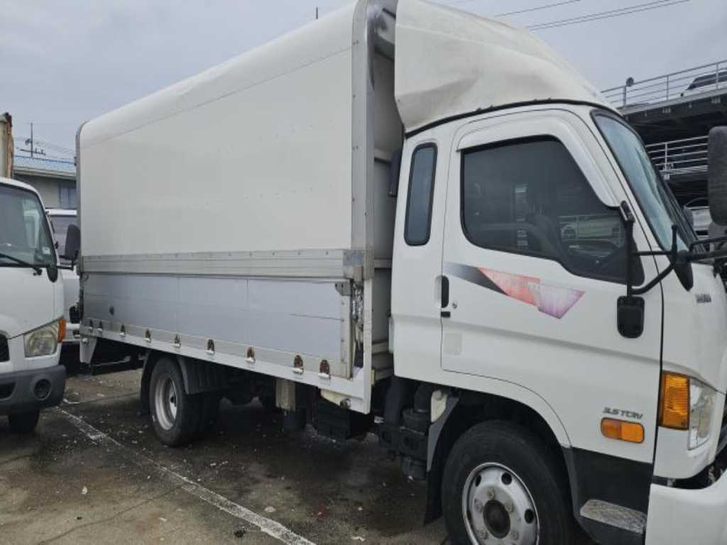 medium and large cargo truck - Vista 6