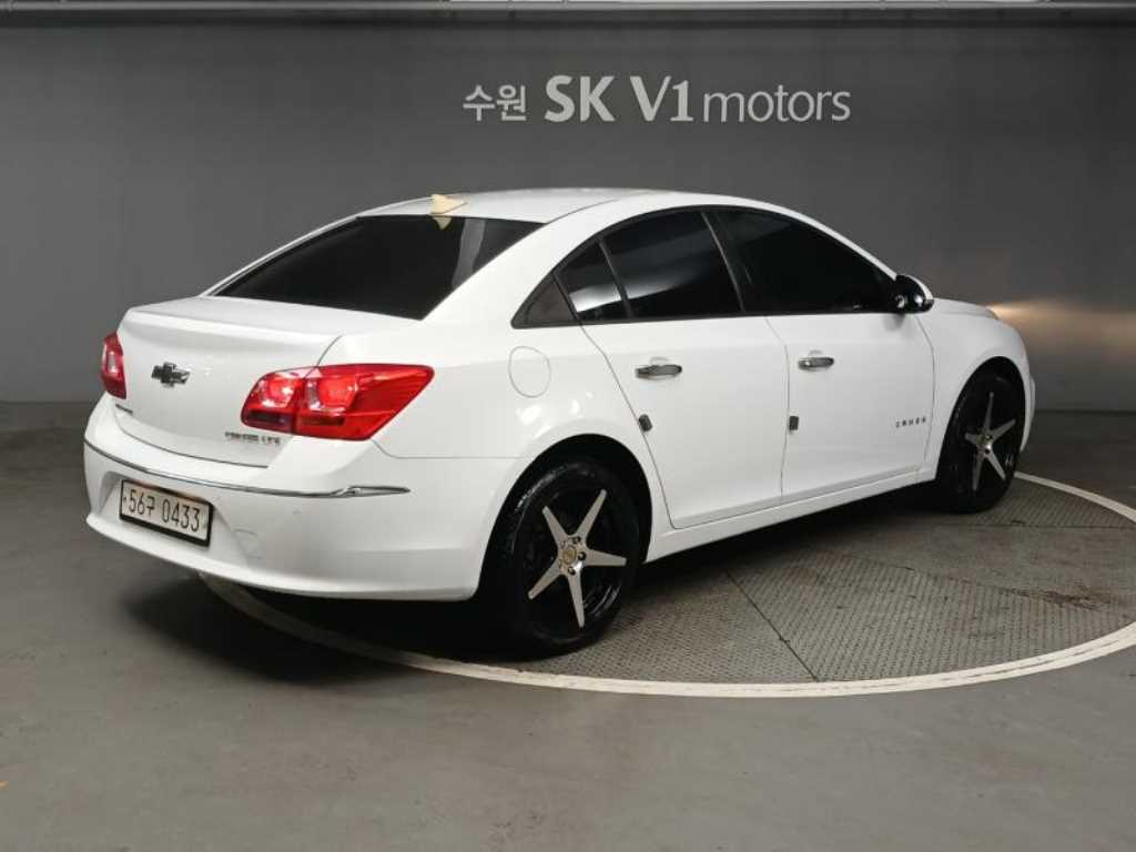 Chevrolet Cruise - Vista 5