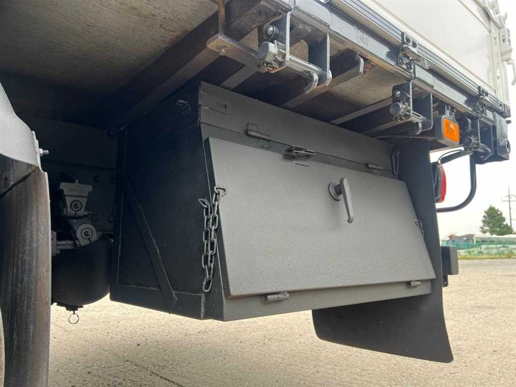 medium and large cargo Cargo - Vista 9