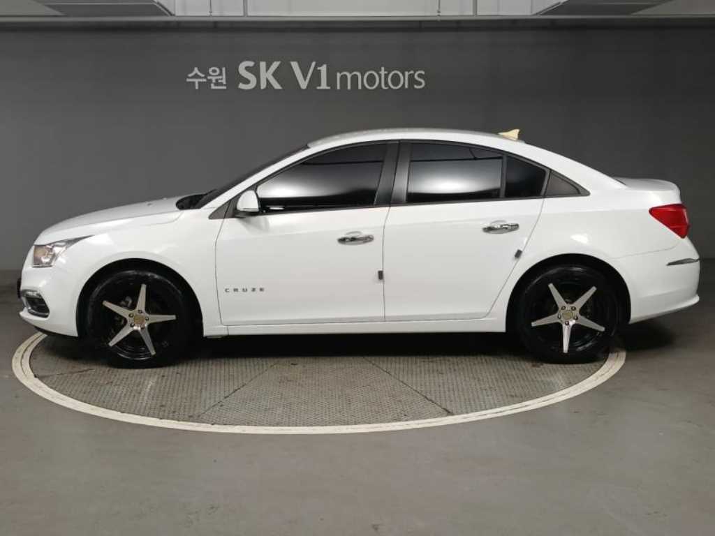 Chevrolet Cruise - Vista 4