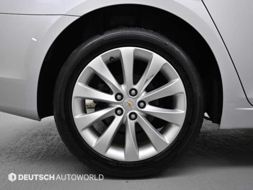 Chevrolet Cruise - Vista 5