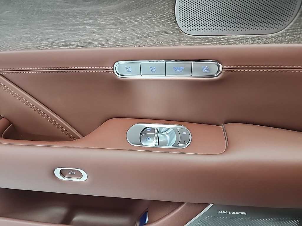 Genesis G90 2025 Negro - Importación desde Corea - HF Imports Iquique - Foto 16