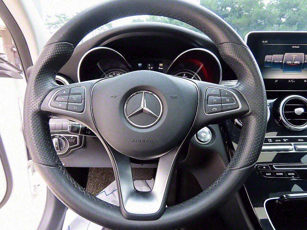 Mercedes Benz C Class - Vista 8