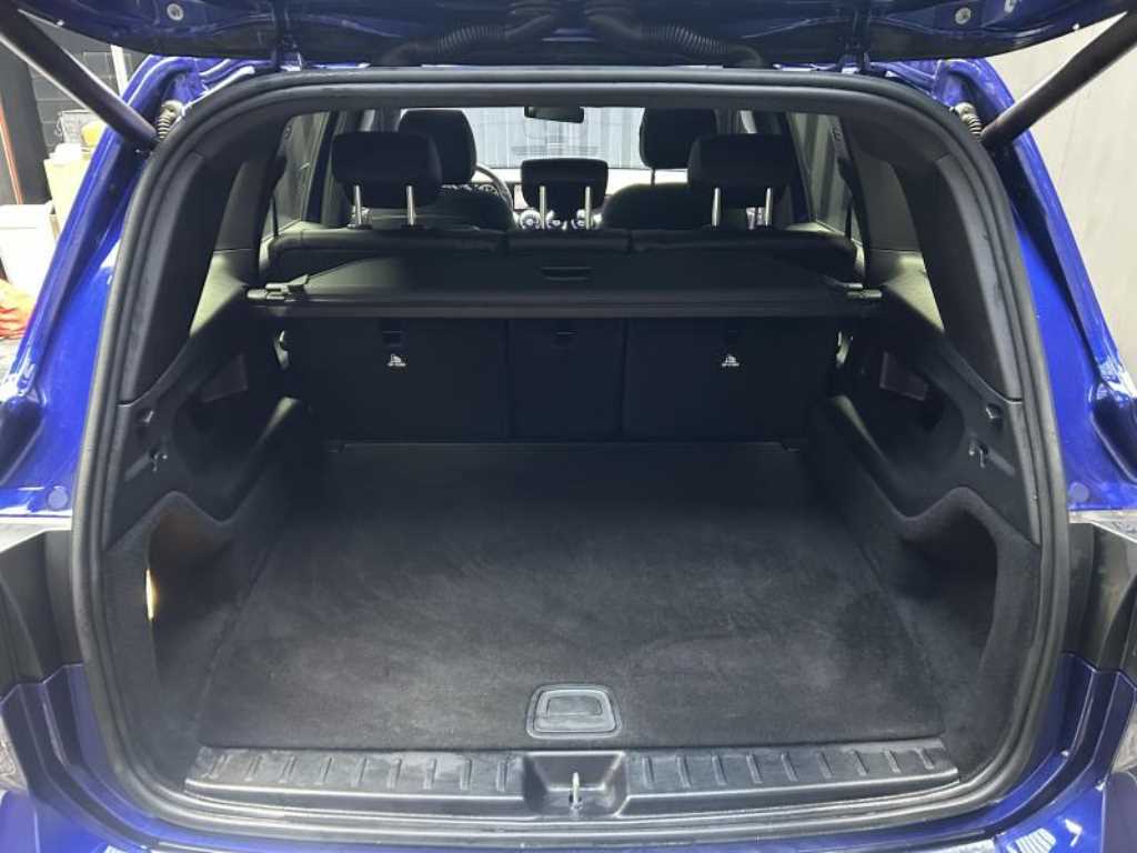 Mercedes Benz GLB Class - Vista 5