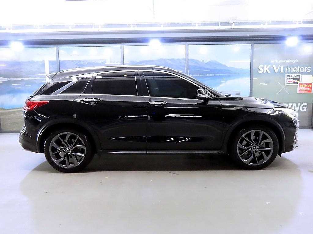 Infiniti QX - Vista 3