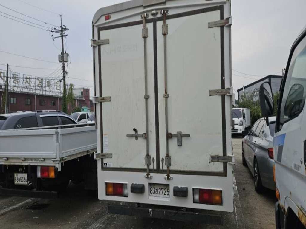 medium and large cargo truck 2014 - Importación desde Corea - HF Imports Iquique - Foto 1