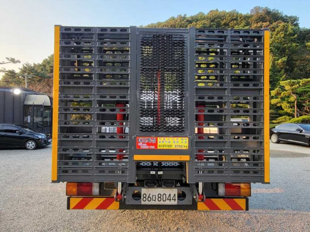 medium and large cargo Lekka - Vista 4