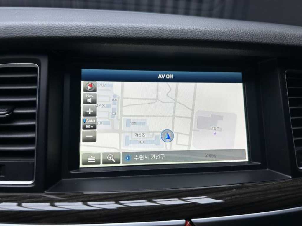 Genesis G80 - Vista 12