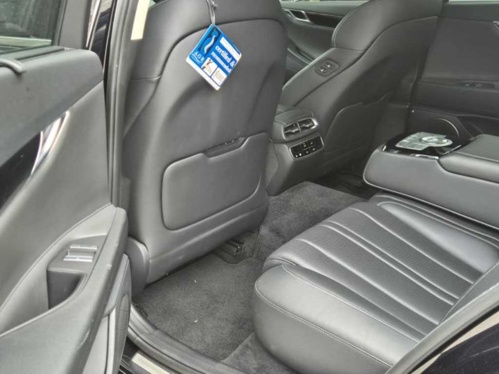 Genesis G80 - Vista 6