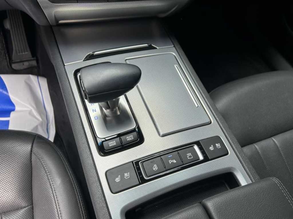 Genesis G80 - Vista 10