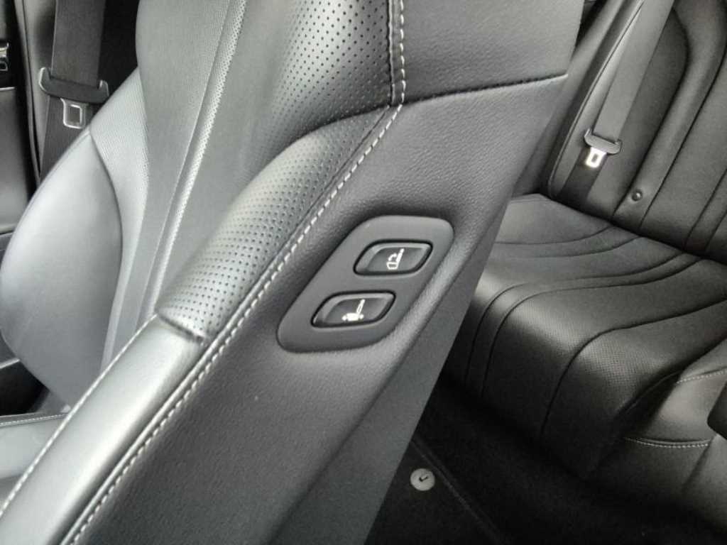 Genesis G80 - Vista 11