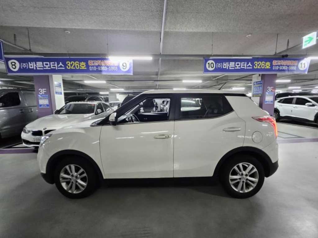 Ssangyong Tivoli - Vista 2