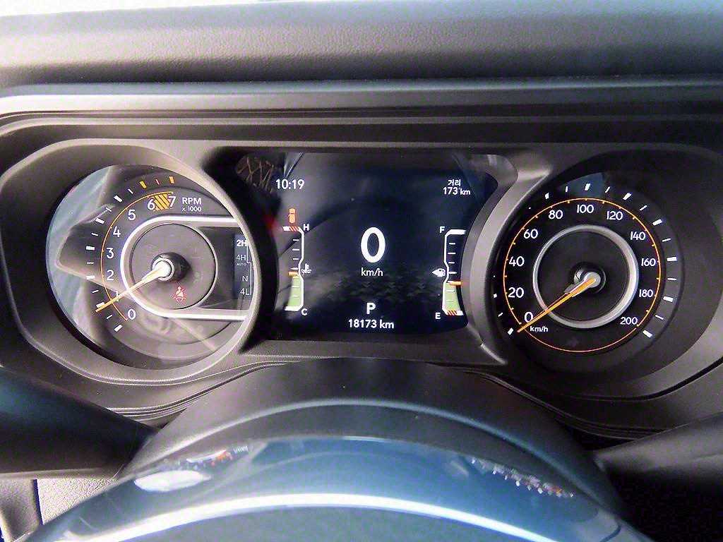 Jeep Wrangler - Vista 9