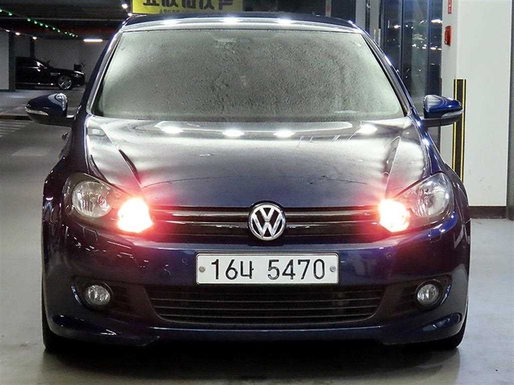 Volkswagen Golf - Vista 2