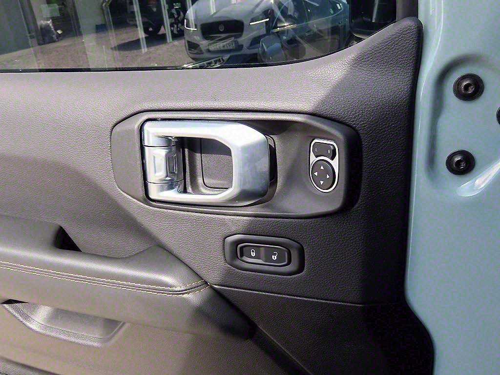 Jeep Wrangler - Vista 11