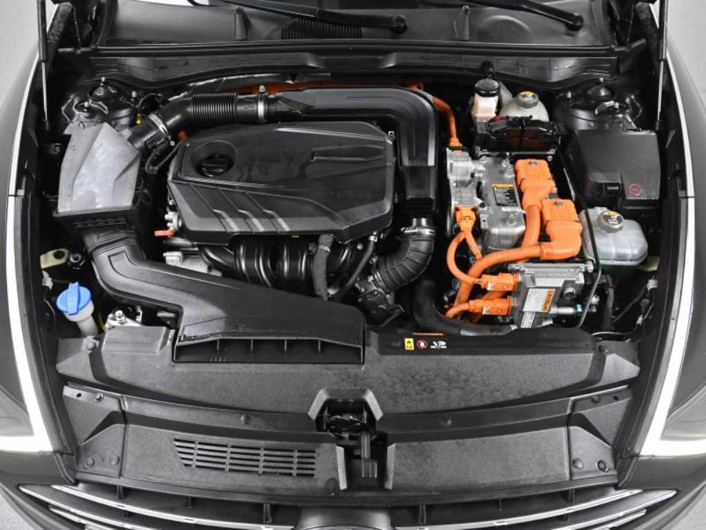 HYUNDAI Sonata - Vista 6