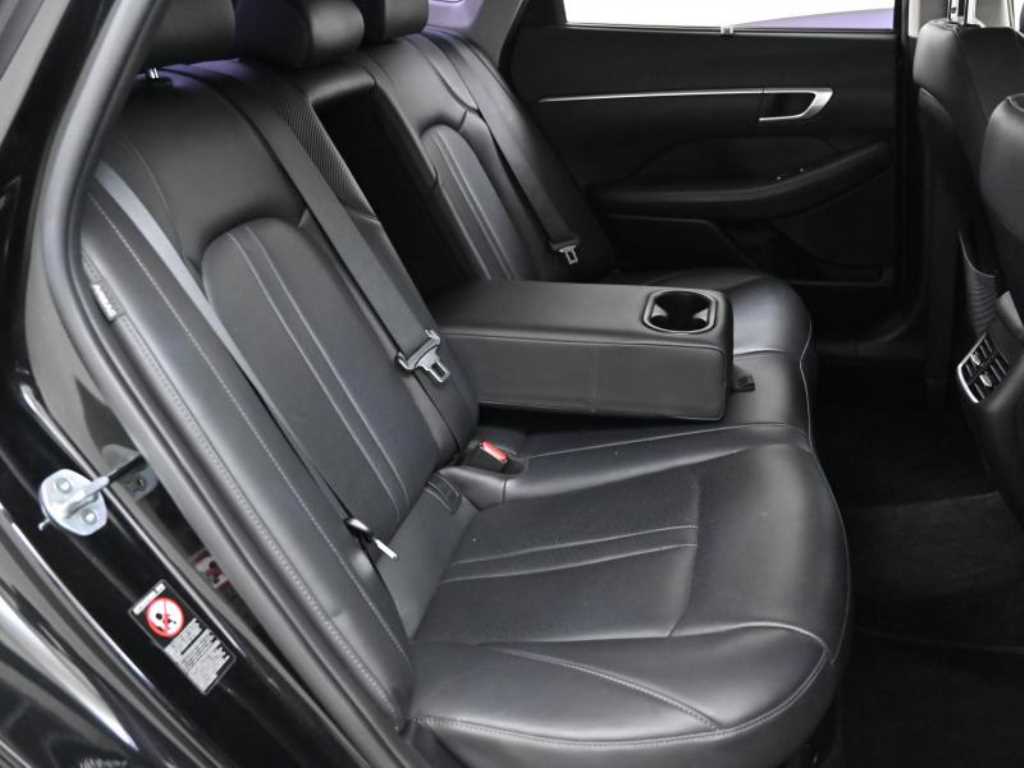 HYUNDAI Sonata - Vista 12