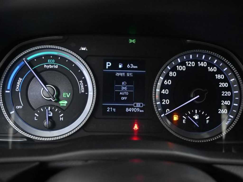 HYUNDAI Sonata - Vista 8