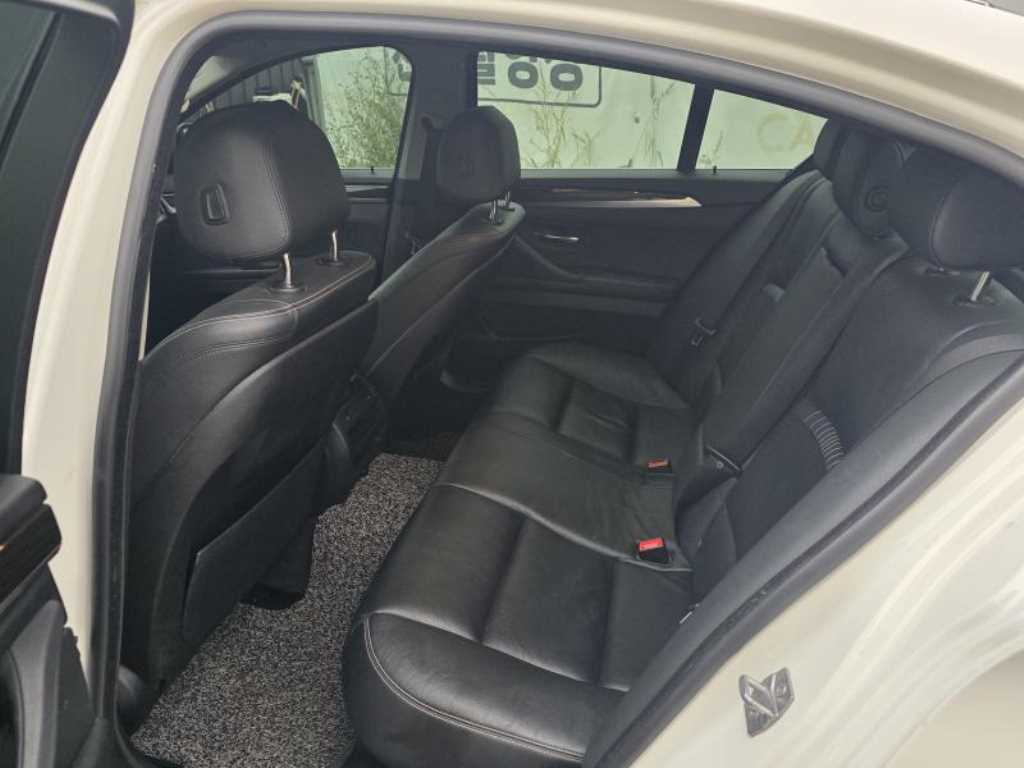 BMW 5 Series - Vista 6