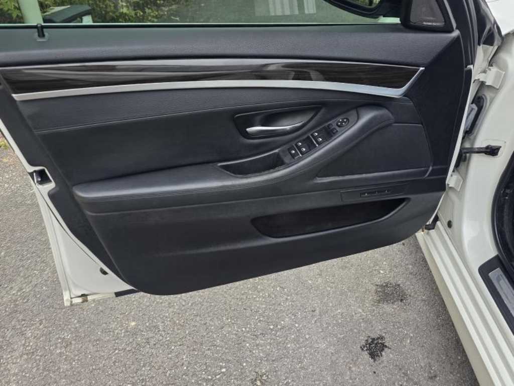 BMW 5 Series - Vista 11