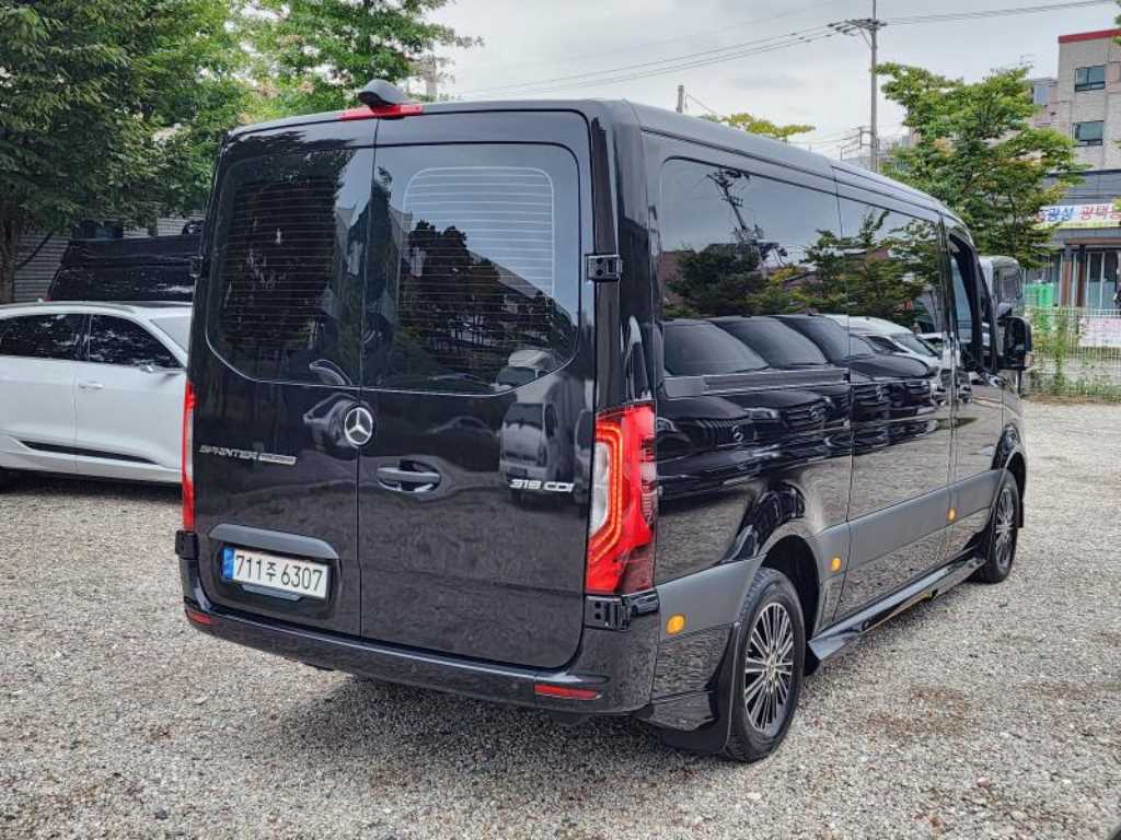 Mercedes Benz Sprinter - Vista 5