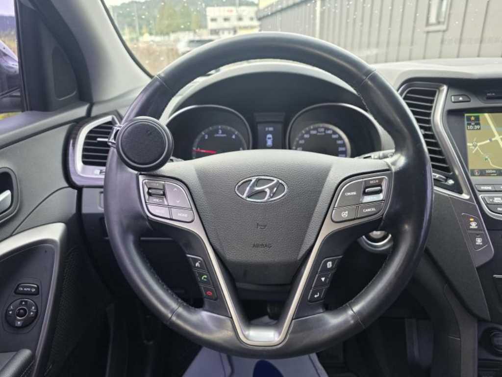 HYUNDAI Santa Fe - Vista 8