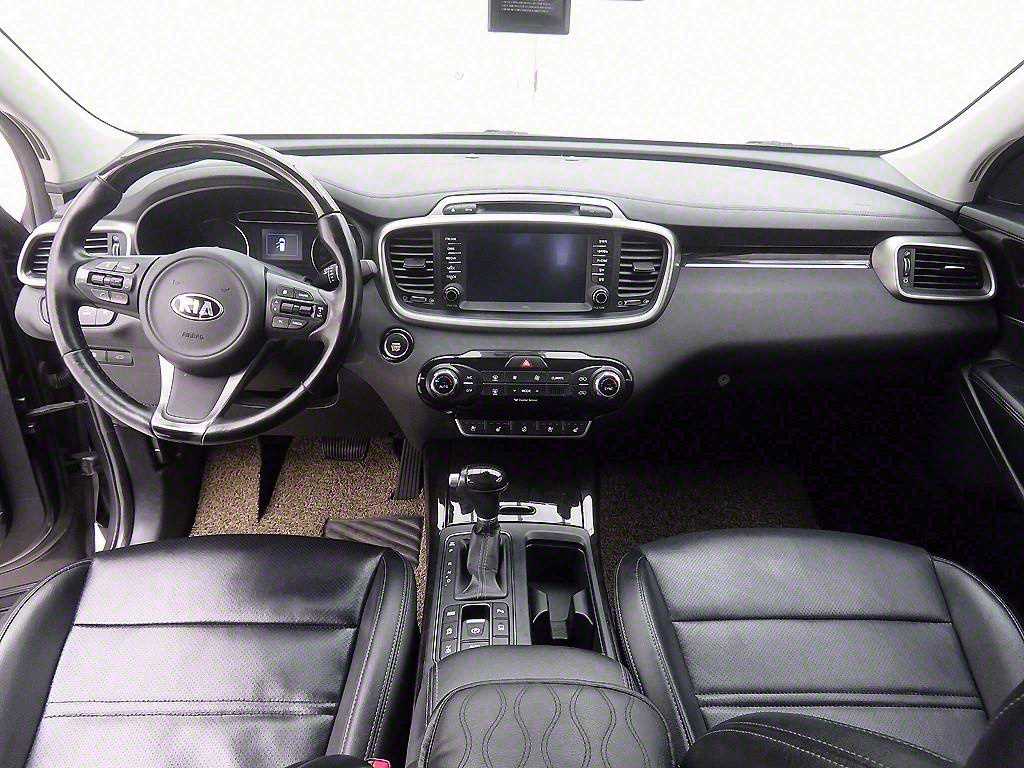 KIA Sorento - Vista 9
