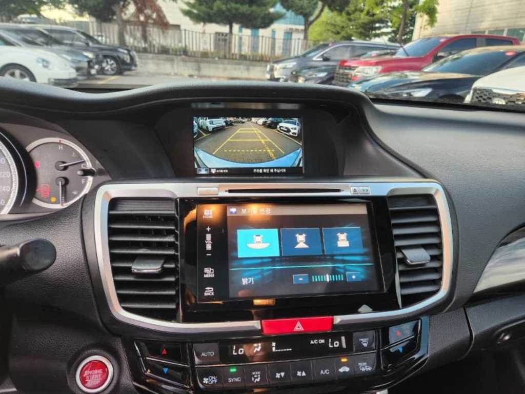 Honda Accord - Vista 12