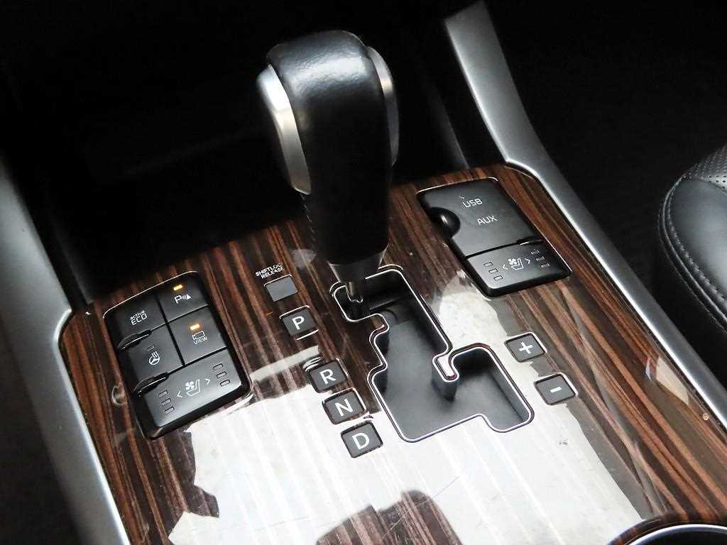 KIA Mohave - Vista 10