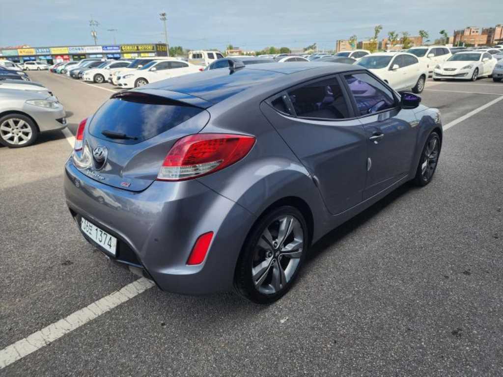 HYUNDAI Veloster - Vista 6