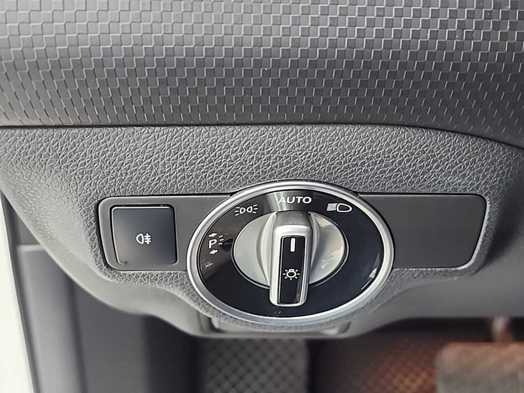 Mercedes Benz A Class 2014 Blanco - Importación desde Corea - HF Imports Iquique - Foto 16