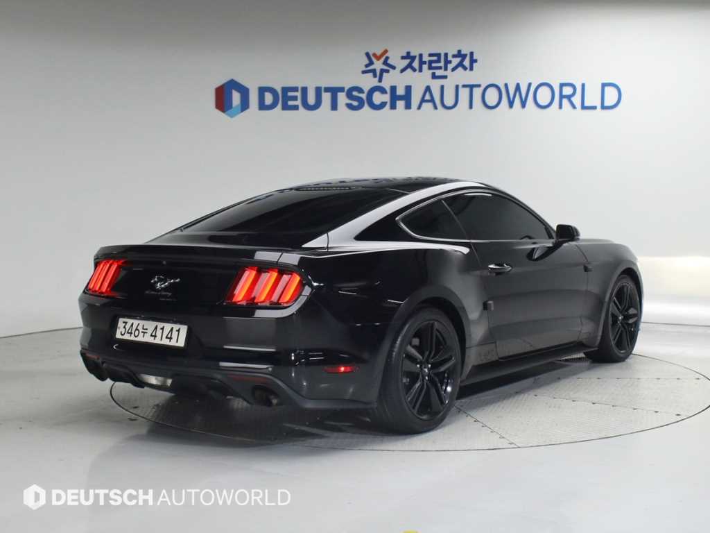 Ford Mustang - Vista 2