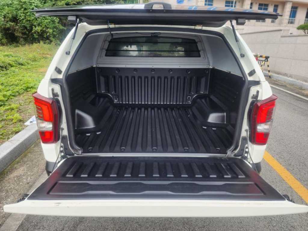 Ssangyong Rexton - Vista 7